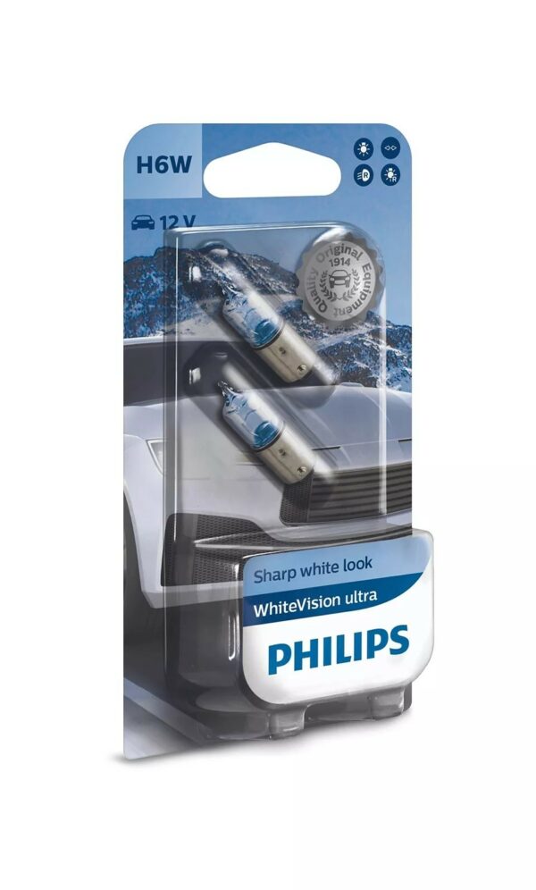 PHILIPS H6W WhiteVision ultra Gebindeart: Blisterpack Lampenart: H6W Nennleistung: 6: W Spannung: 12: V Lampenart: Miniatur-Halogenlampe Sockelausführung: BAX9s: Philips WhiteVision ultra mit der neuesten Beschichtung strahlt beeindruckendes weißes Licht aus. Dies sind die weißesten Halogenlampen aus unserem Portfolio mit Straßenzulassung und die perfekte Wahl