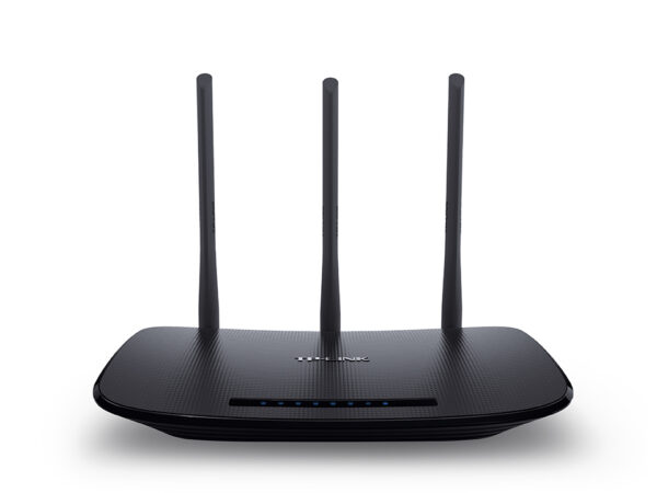 Kurzinfo: TP-LINK TL-WR940N - Wireless Router - 4-Port-Switch - 802.11b/g/n - 2.4 GHz Gruppe Bridges & Router Hersteller TP-LINK Hersteller Art. Nr. TL-WR940N Produktbeschreibung: TL-WR940N - Wireless Router - 802.11b/g/n - Desktop Gerätetyp Wireless Router - 4-Port-Switch (integriert) Art Desktop Data Link Protocol Ethernet