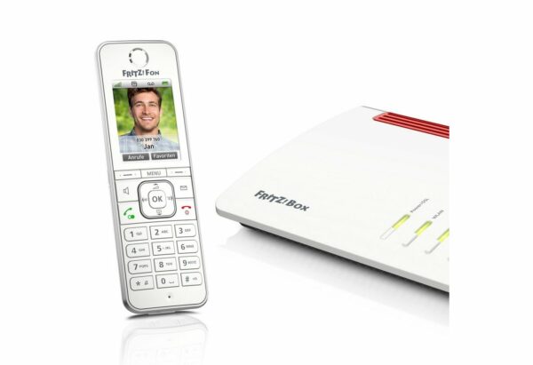 Internetdienste und Smarthome-Steuerung FRITZ!Fon C6 White überzeugt durch ein beeindruckendes Klangbild (High Definition) sowie zahlreiche Internetdienste wie den Empfang von E-Mails