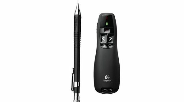 Allgemein Hersteller Logitech Hersteller Art. Nr. 910-001356 EAN/UPC 5055410406930 Anschlüsse und Schnittstellen Wireless-Technologien RF Frequenzband 2. 4 Kabellose Reichweite 15 m Energie Anzahl unterstützter Batterien 2 Akku-/Batterietyp AAA Batterielebensdauer (Lasointer) 20 h Receiver Kabelloser Receiver-Anschluss USB Receiver Typus Mini Funktionen Produktfarbe Schwarz Laserklasse 2 Wellenlängenbereich 640 - 660 nm Laserwellenkraft 1 mW Gewicht &amp