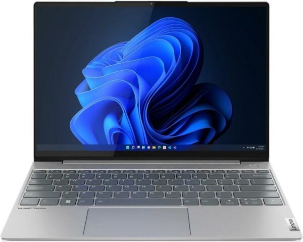 Kurzinfo: Lenovo ThinkBook 13x G2 IAP 21AT - Intel Core i7 1255U / 1.7 GHz - Evo - Win 11 Pro - Iris Xe Graphics - 16 GB RAM - 1 TB SSD NVMe - 33.8 cm (13.3) IPS 2560 x 1600 (WQXGA) - Wi-Fi 6E - Dual Tone Storm Gray - kbd: Deutsch - mit 1 Jahr Lenovo Premier Support - mit ThinkBook USB-C Micro Hub Gruppe Notebooks Hersteller Lenovo Hersteller Art. Nr. 21AT000FGE EAN/UPC 0196379445075 Produktbeschreibung: Lenovo ThinkBook 13x G2 IAP - 33.8 cm (13.3) - Core i7 1255U - Evo - 16 GB RAM - 1 TB SSD - Deutsch - mit ThinkBook USB-C Micro Hub Produkttyp Notebook Betriebssystem Win 11 Pro - Deutsch Plattform-Technologie Intel Evo Prozessor Intel Core i7 (12. Gen.) 1255U / 1.7 GHz (4.7 GHz) / 12 MB Cache Arbeitsspeicher 16 GB LPDDR5 (mitgelieferter Speicher ist angelötet) Speicherkapazität 1 TB SSD - NVMe Bildschirm 33.8 cm (13.3) LED-Hintergrundbeleuchtung 2560 x 1600 / WQXGA Grafik Intel Iris Xe Graphics Tastatur Deutsch Tastatur Hinterbeleuchtung Ja Integrierte Webcam Ja Netzwerk Bluetooth 5.2