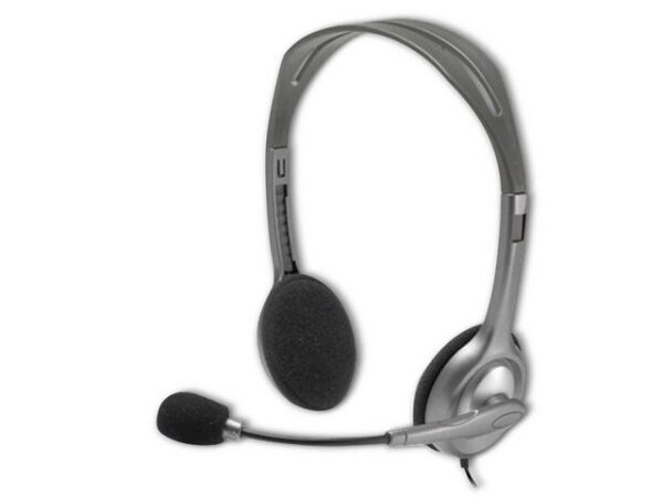 Unterhalten Sie sich mit dem Logitech Stereo Headset H110 ganz bequem online - dank des vollen Stereoklangs ist es ideal für Internetgespräche