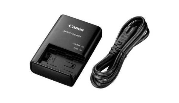 Kompaktes Akku-Ladegerät mit einziehbarem Stecker für Ihren Canon-Camcorder