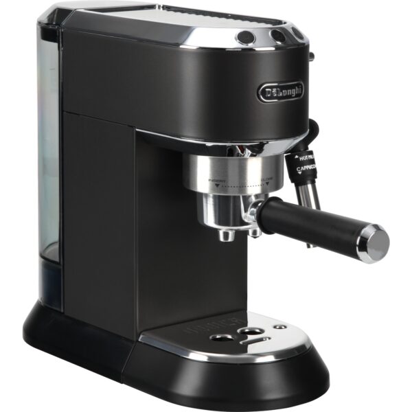 Die DeLonghi Dedica Style EC 685.BK macht mit einer Breite von nur 14