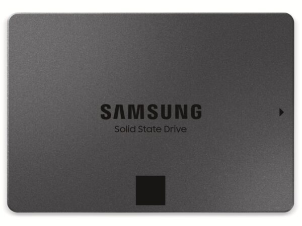 Bis zu acht Terabyte Speicherplatz: Die 870 QVO von Samsung ist die neueste QLC SSD (Quad Level Cell Solid State Drive) der zweiten Generation und bietet mit bis zu 8 TB die aktuell größte Speicherkapazität auf dem Markt. Ein passendes Upgrade für alle Anwender