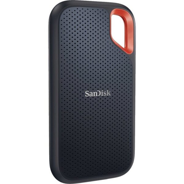 USB-C 3.2 Gen 2 (10 Gbit/s) Die robuste SanDisk Extreme Portable SSD V2 1 TB liefert Hochgeschwindigkeitsübertragungen mit Lese- und Schreibgeschwindigkeiten von 1.050 MB/s bzw. 1.000 MB/s und eignet sich ideal zum Speichern von hochauflösenden Fotos und Videos. Dank des integrierten Passwortschutzes mit 256-Bit-AES-Hardwareverschlüsselung sind private Inhalte geschützt. Die SanDisk Extreme Portable SSD V2 ist fallsicher aus bis zu zwei Metern Höhe und dank IP55-Zertifizierung hält sie auch leichtem Regen