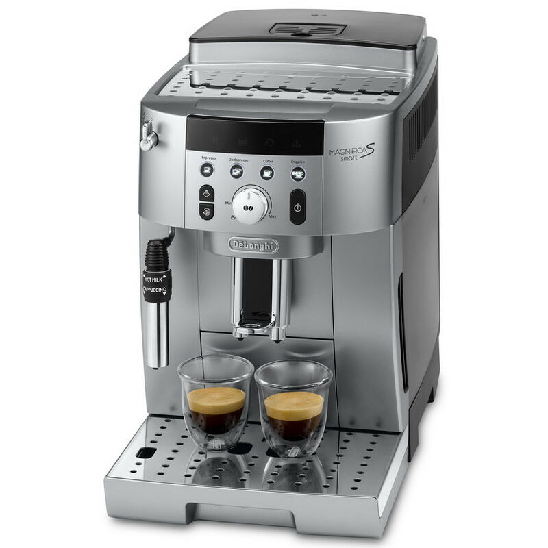 Magnificas Smart DeLonghi Kaffeeroboter ECAM25031SB. Eine Designer-Espressomühle mit eleganten Oberflächen für alle Küchen! DIE MAGNIFICA-REIHE ÜBERARBEITET: Magnifica S Smart ist die neue Espressomühle von De? Longhi mit eleganten Oberflächen für alle Küchen! INTERAKTIV: Das neue Bedienfeld mit beleuchteten Knöpfen und Symbolen ist intuitiv und einfach zu bedienen. Alle Getränke sind direkt über die Benutzeroberfläche zugänglich. Passen Sie die Intensität