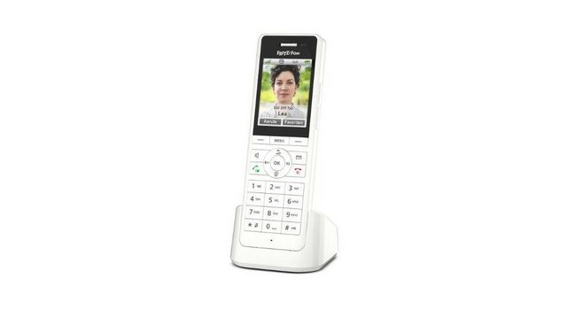 FRITZ!Fon X6           Leistungsmerkmale             Ideale Ergänzung für alle FRITZ!Box-Modelle mit DECT-BasisstationSchnurloses Telefon (Standard DECT-GAP) für Internet- und FestnetztelefonieUnterstützt HD-Telefonie (7-kHz-Codec G.722) für ein natürliches KlangbildInternettelefonie SIP-konform nach RFC 3261 (in Kombination mit FRITZ!Box)Komfortable Einrichtung und Bedienung von FRITZ!Box-Funktionen am Handgerät: Anrufbeantworter